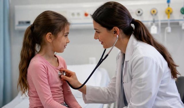Tıp fakültesi öğrencileri çocuk doktoru olmaya sıcak bakmıyor