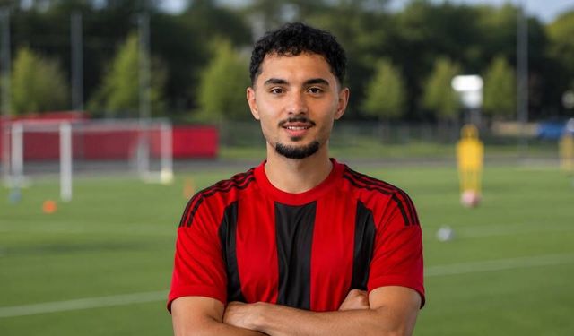 Geçen sezon Almanya'dan gelmişti; Yeni sezonda da Eskişehirspor forması giyecek