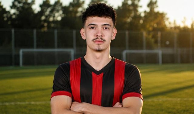 Eskişehirspor'dan çok önemli transfer hamlesi; 22 yaşında ve 3 şampiyonluğu var