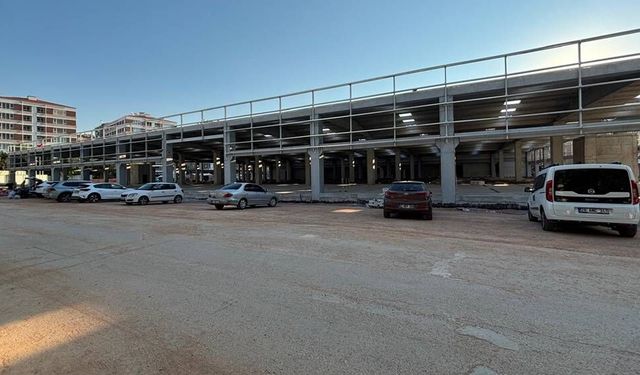 Eskişehir halkı bu binanın tamamlanmasını bekliyor; Bina artık görünüm kazandı