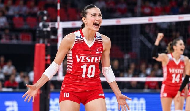 Milli voleybolcu Dilay Özdemir imzayı attı, Hande Baladın sürprizi açıkladı
