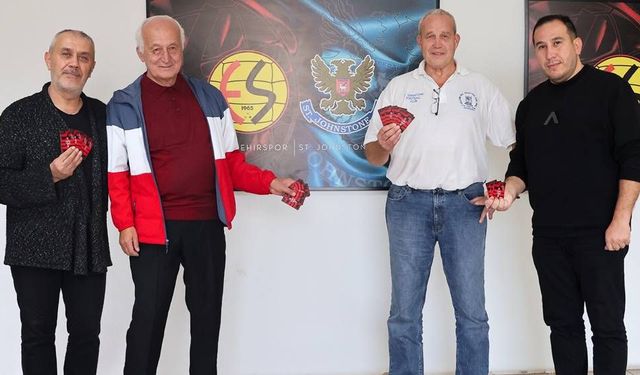 İskoçya'dan Eskişehir'e gelerek Eskişehirspor'a destek oldu