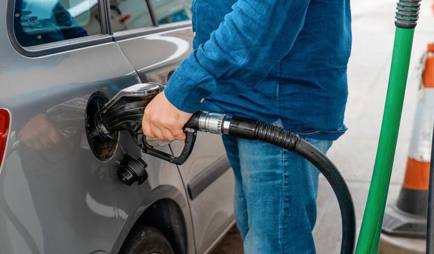 Motorin fiyatlarında bu sebeplerle indirim bekleniyor