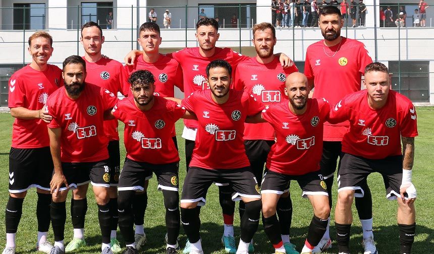 Eskişehirspor hazırlık maçında rakibine gol yağdırdı!