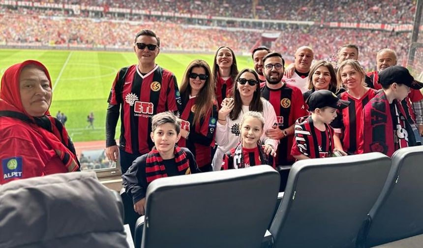 Nebi Hatipoğlu'ndan Eskişehirspor açıklaması; "Boynumuzun borcu olsun"