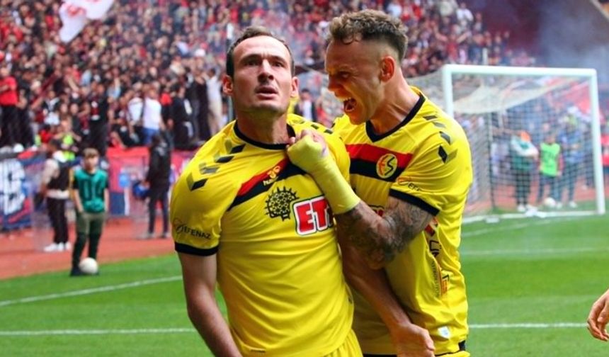 Necati Önal Eskişehirspor formasıyla kariyer rekorunu kırdı