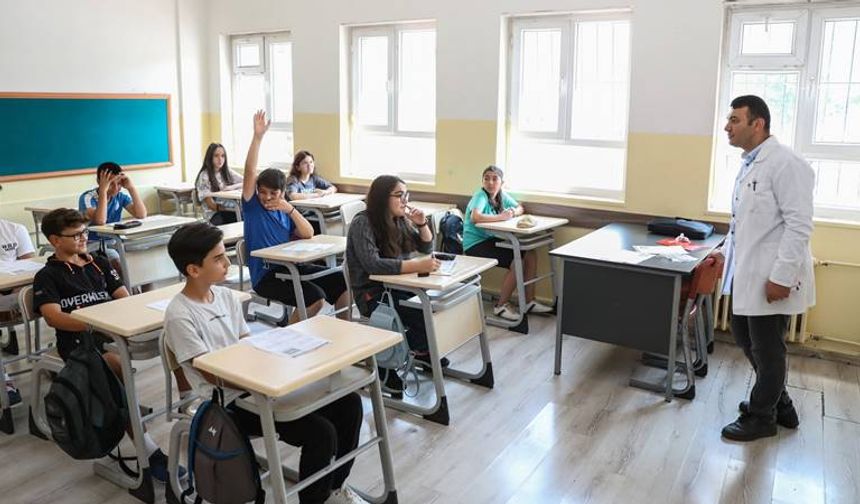Yaz tatilinde hem oyun hem ders; Öğrenciler bu yaz okullarına koşacak