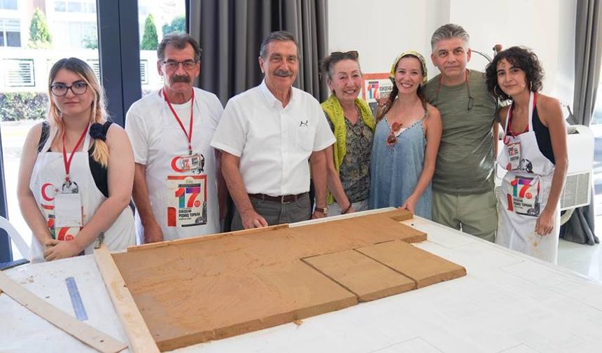 Eskişehir'e gelen sanatçılar ve asistanlar yoğun bir tempo ile hazırlanıyor