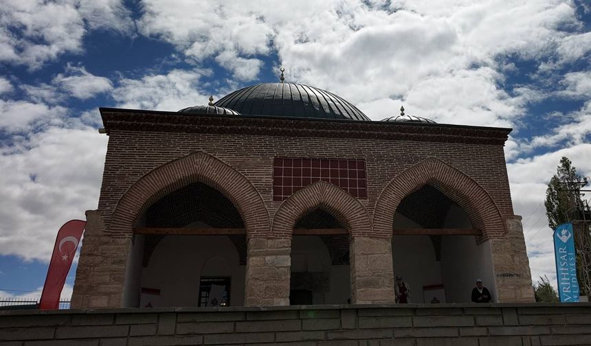 Tarihi Anadolu Selçuklu Hamamkarahisar Ulu Cami yeniden ibadete açıldı