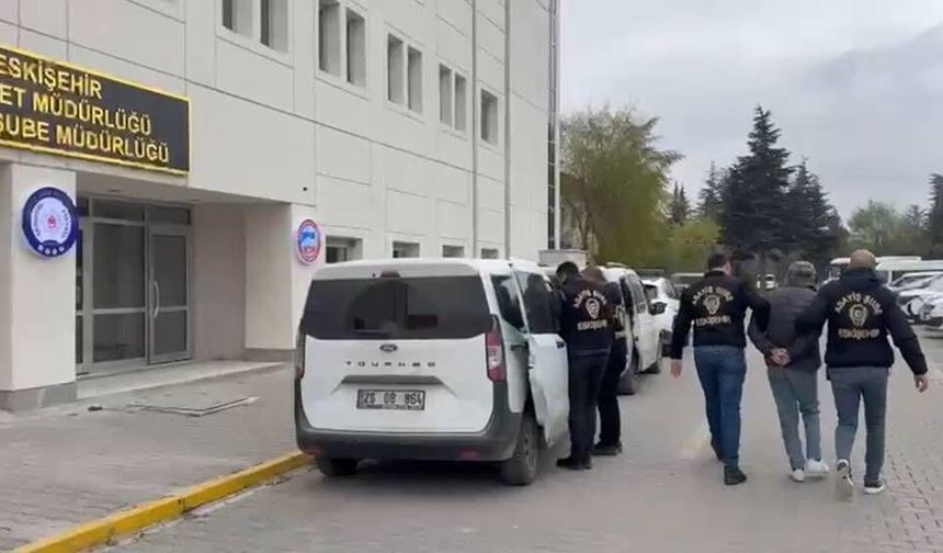 Eskişehir'de yaşlı vatandaşları gasp edin altınlarını çalan şahıs yakalandı