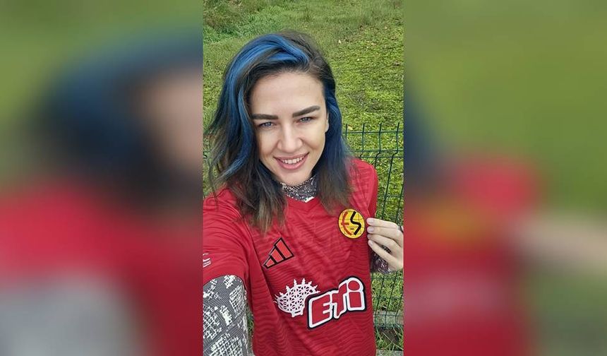 Meryem Boz'dan Survivor öncesinde Eskişehirspor formalı paylaşım geldi