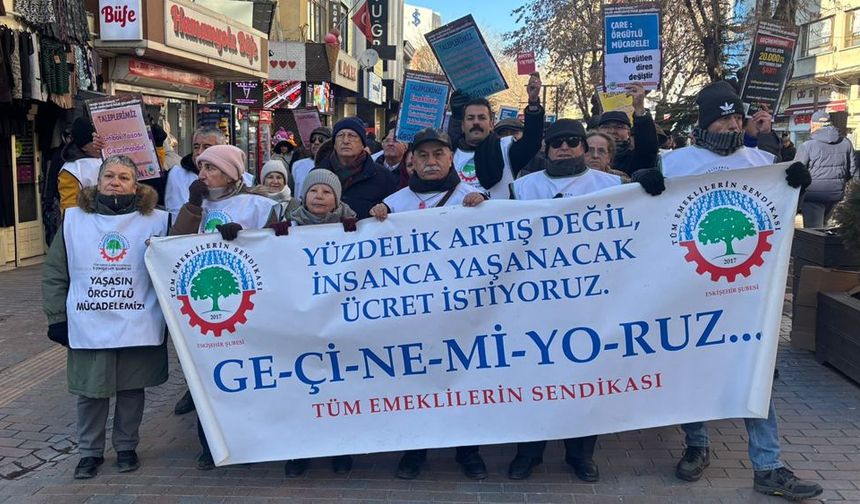 Tüm Emeklilerin Sendikası: "Emeklilerin maaşlarına derhal 20 bin lira seyyanen zam yapılsın"