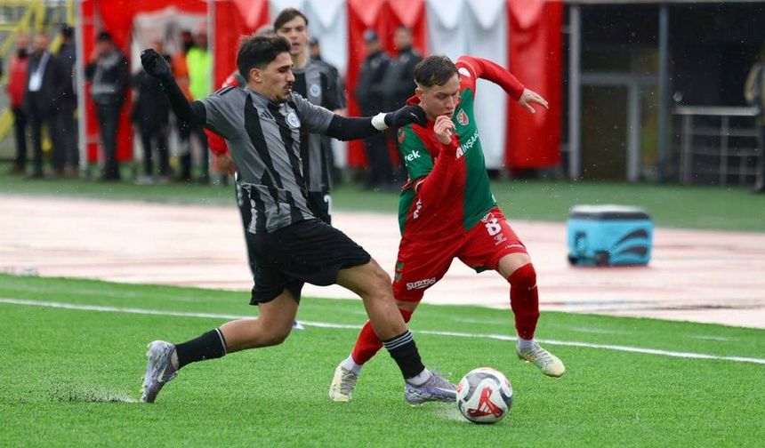 Eskişehir Anadolu SF sahasında galibiyeti koruyamadı; Karşıyaka 1 puanı zor kurtardı