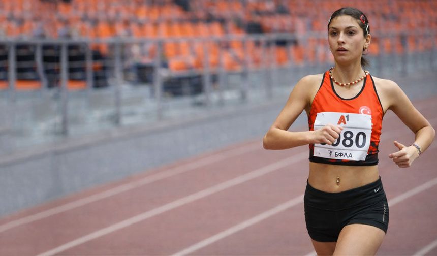 Eskişehirli Milli atlet Elif Naz Köseoğlu Bulgaristan'da tarih yazdı