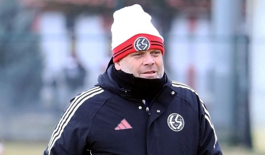 Eskişehirspor Teknik Direktörü Hakan Şapçı Altay maçı sonrası konuştu