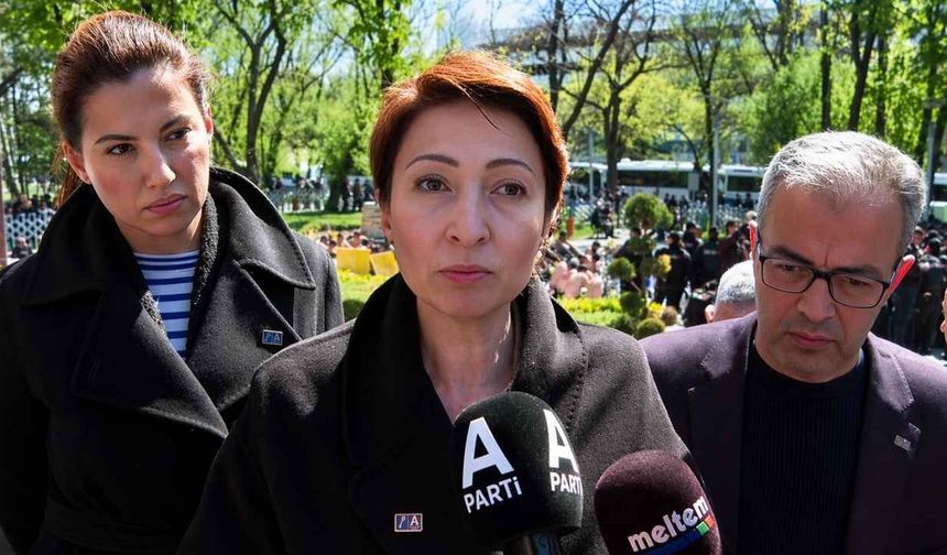 Anahtar Parti heyeti açlık grevindeki maden işçilerine destek verdi