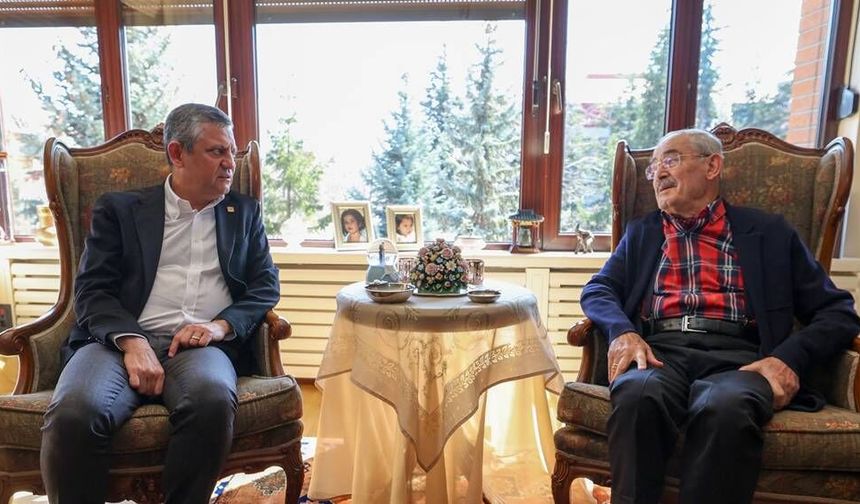 Özgür Özel'den Yılmaz Büyükerşen'e büyük destek