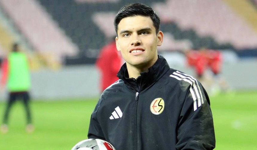 7 yıldır Eskişehirspor bünyesindeydi; Veda ettiğini duyurdu