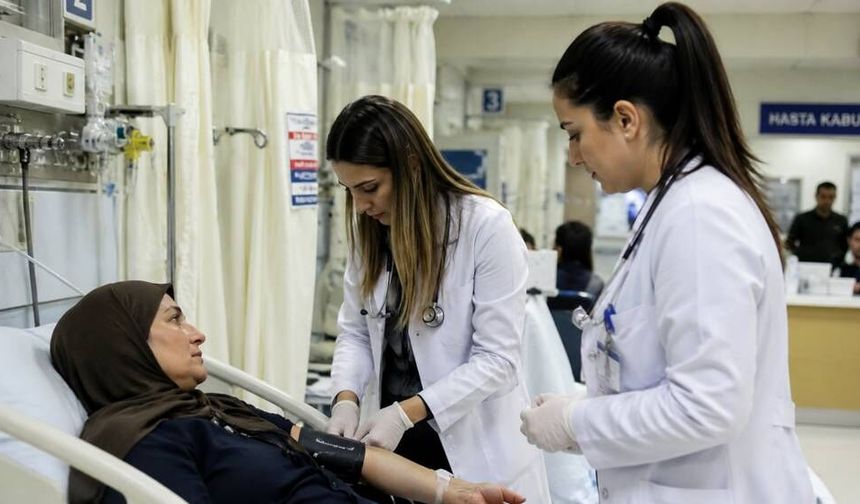 Sağlık sistemindeki iş yükü alarm veriyor; Eskişehir'deki sağlık kuruluşları hakkında önemli açıklama