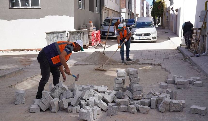 Eskişehir'in çok sayıda mahallesinde çalışma yapılıyor; Ahmet Ataç açıklama yaptı