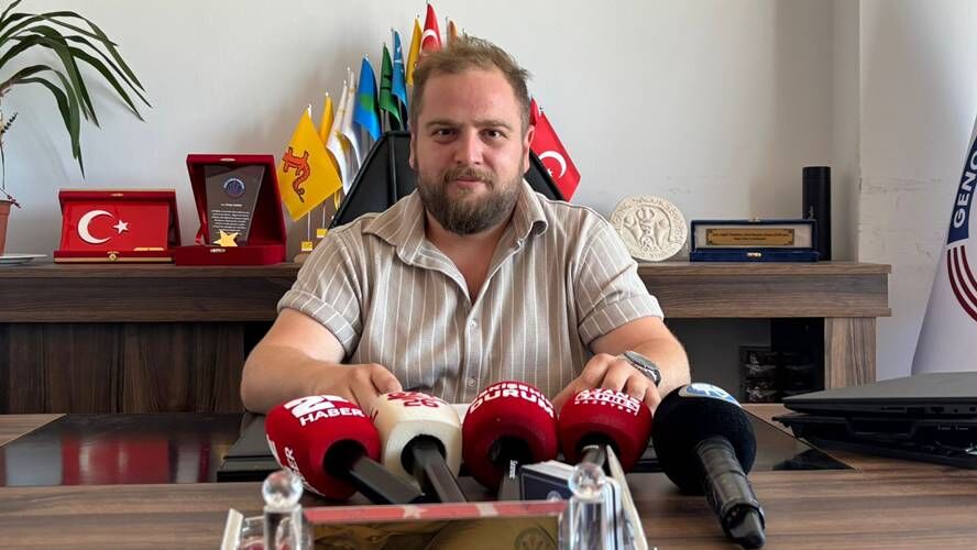 Tolga Çınar Zafer 3 Günlük Şovlarla Değil, Genç Sağlık Sendikasının Çabasıyla Gelecek