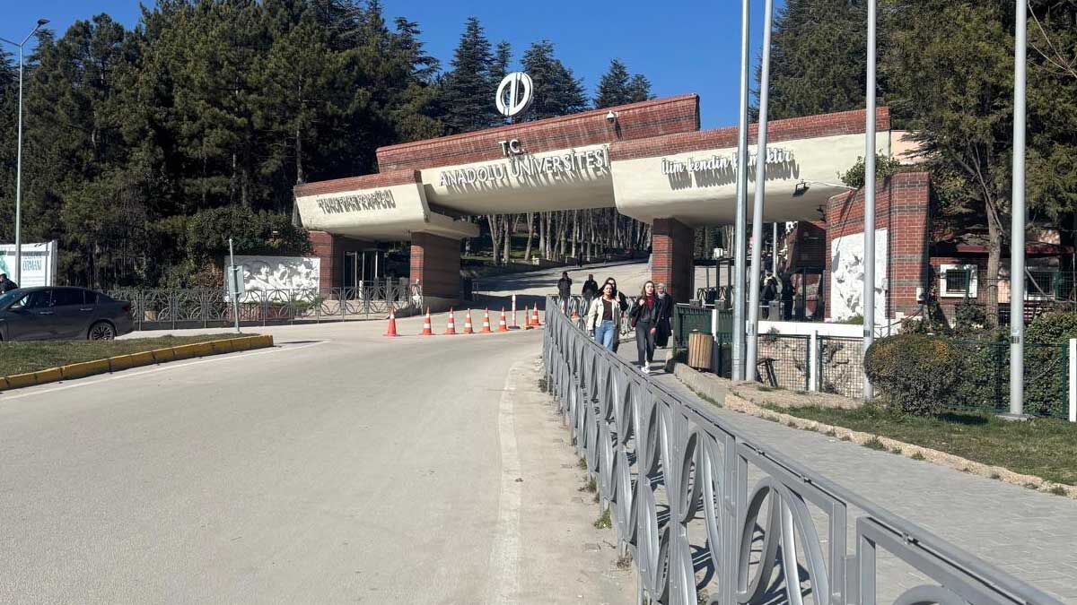 Anadolu Üniversitesi'nde flaş iddia; Anadolu Dayanışma Ağı’ndan açıklama geldi
