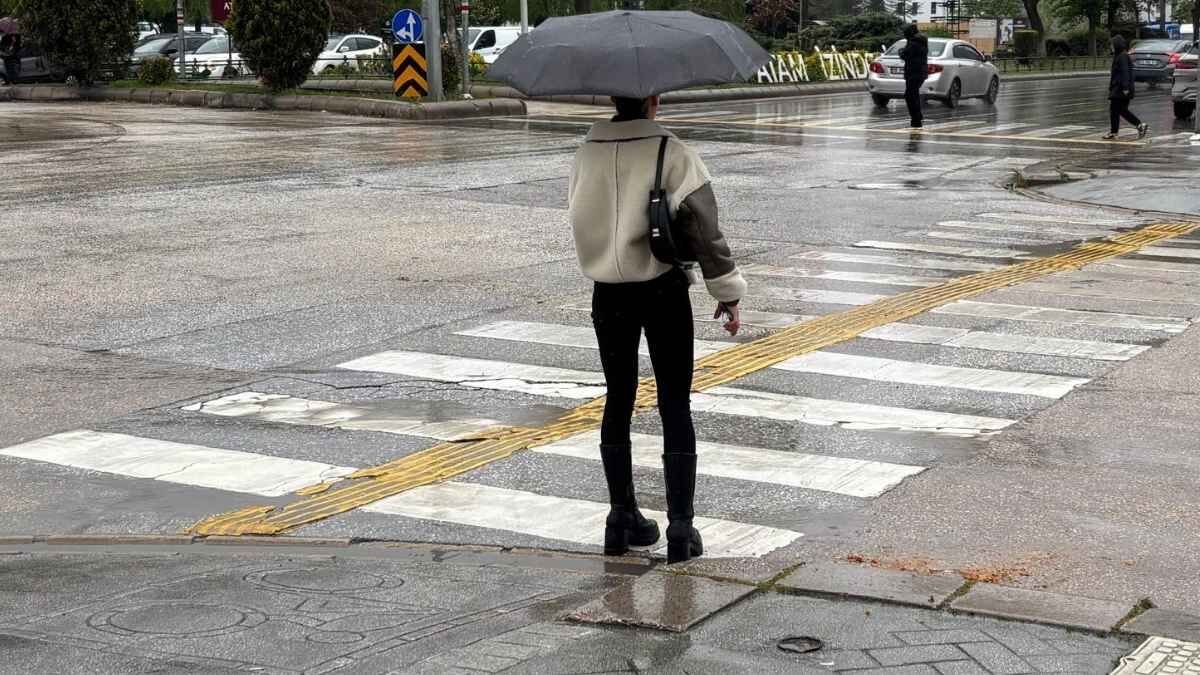 Eskişehir’in 9 ilçesi için kuvvetli sağanak uyarısı