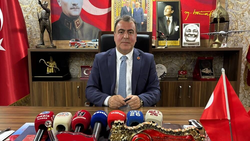 Ayhan Sezer’den Eskişehir için anlamlı çağrı