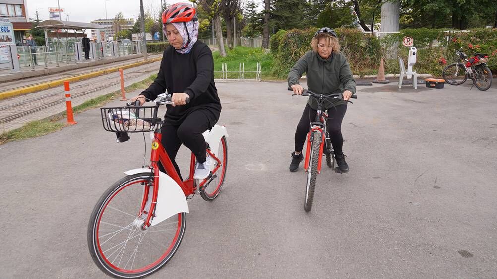 Eskişehir'de yaklaşık 50 çocuk ve yetişkine eğitim veriliyor